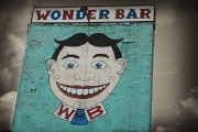 Wonder Bar